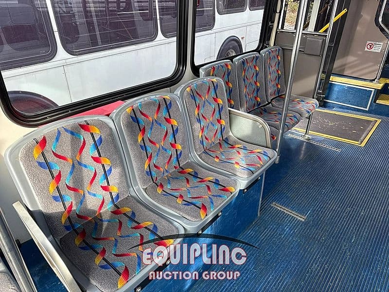 2016 Cummins 6.7 Shuttle Bus - Image 17