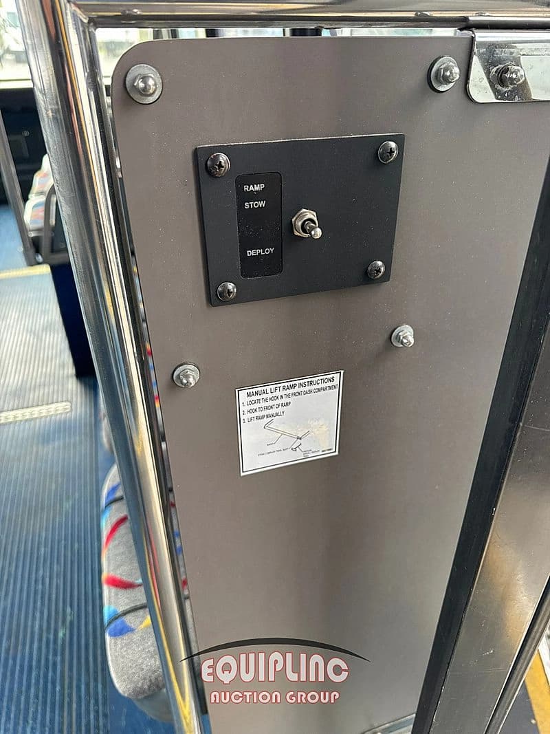 2016 Cummins 6.7 Shuttle Bus - Image 20