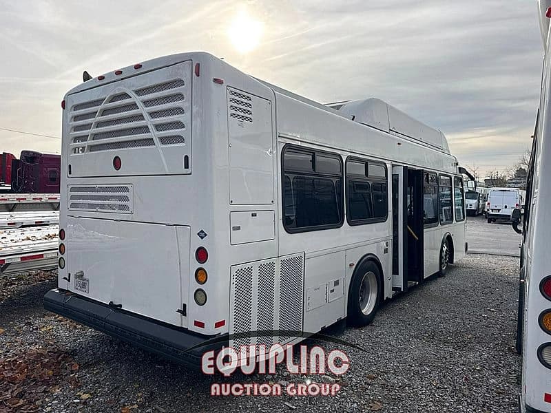 2016 Cummins 6.7 Shuttle Bus - Image 5