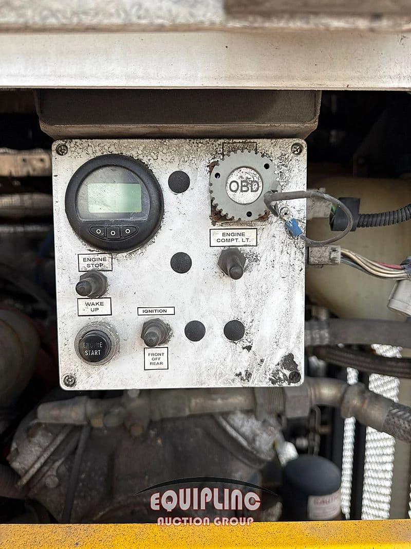 2016 Cummins 6.7 Shuttle Bus - Image 7