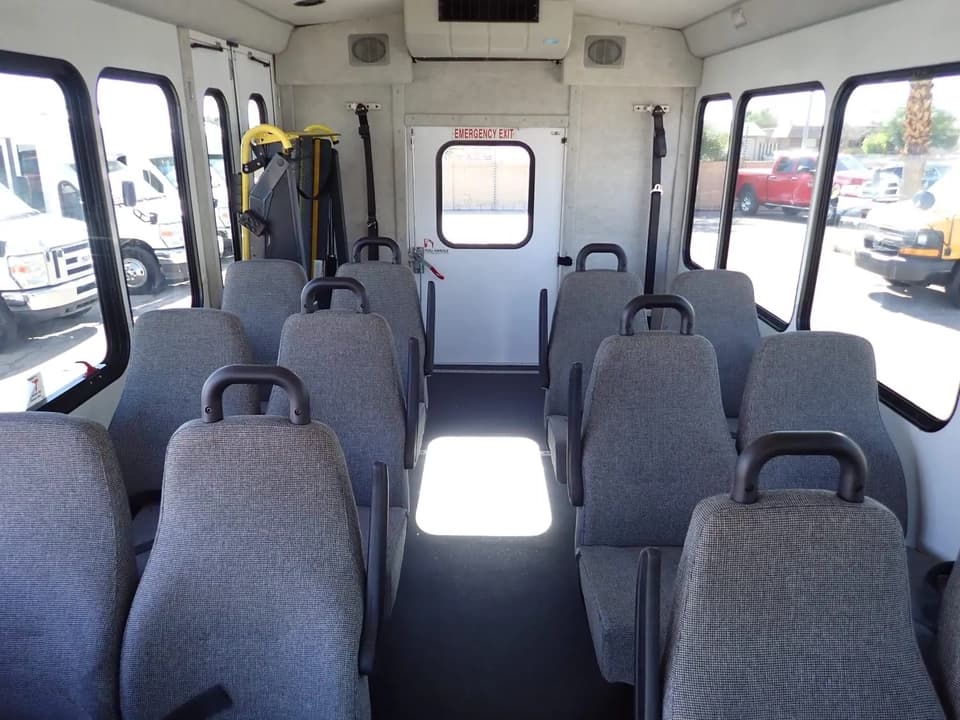 2017 Starcraft Allstar ADA Shuttle Bus - Image 6