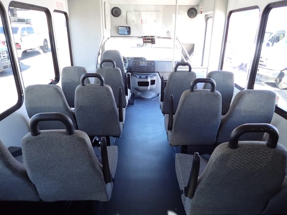 2017 Starcraft Allstar ADA Shuttle Bus - Image 7