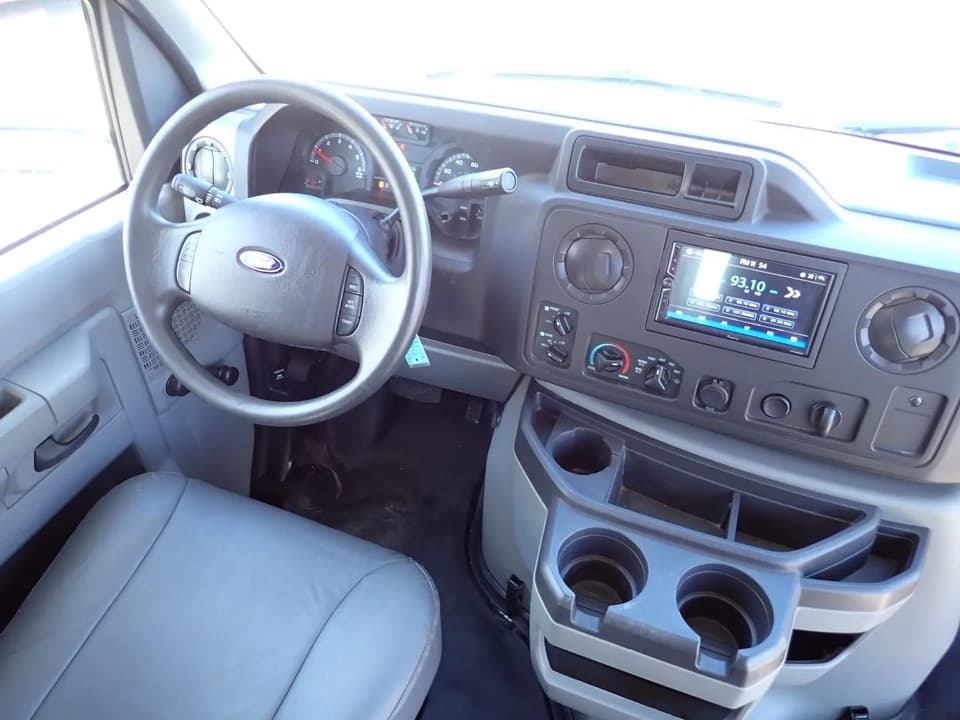 2017 Starcraft Allstar ADA Shuttle Bus - Image 8