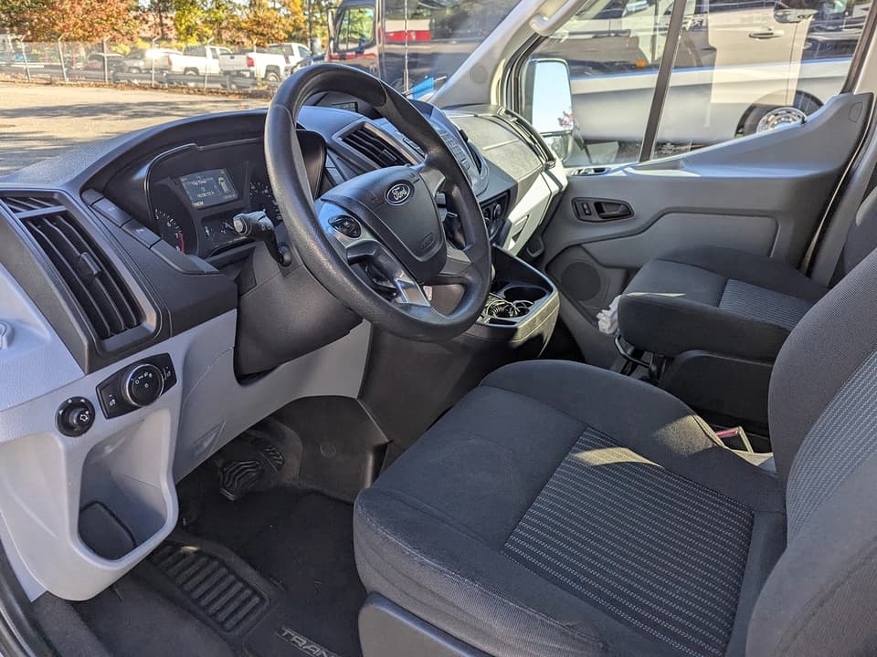 2015 Ford Transit 350 XLT Passenger Van - Image 7