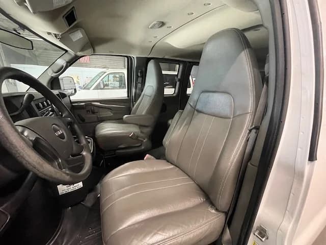 2014 GMC Savana School Van - Image 14