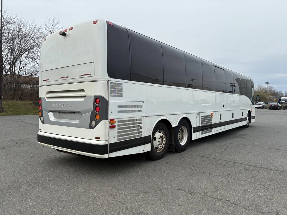 2016 PREVOST X3-45 WCL - Image 3