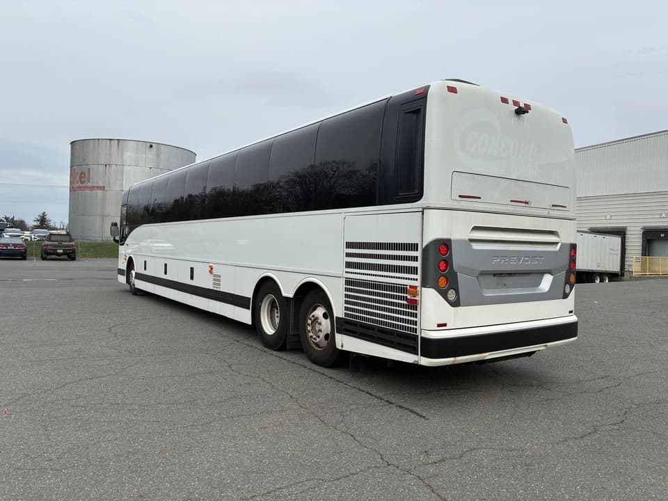 2016 PREVOST X3-45 WCL - Image 4