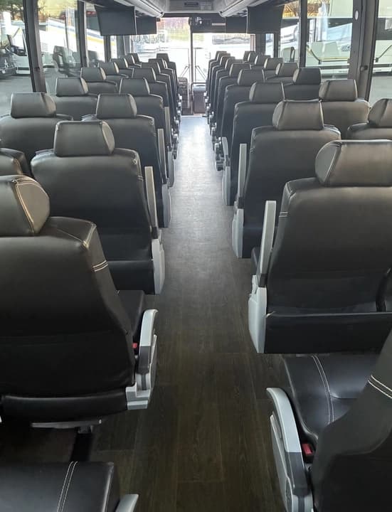 2020 PREVOST X3-45 WCL - Image 10