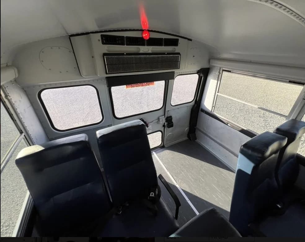 2016 Chevrolet Thomas 14P MFSAB - Image 5