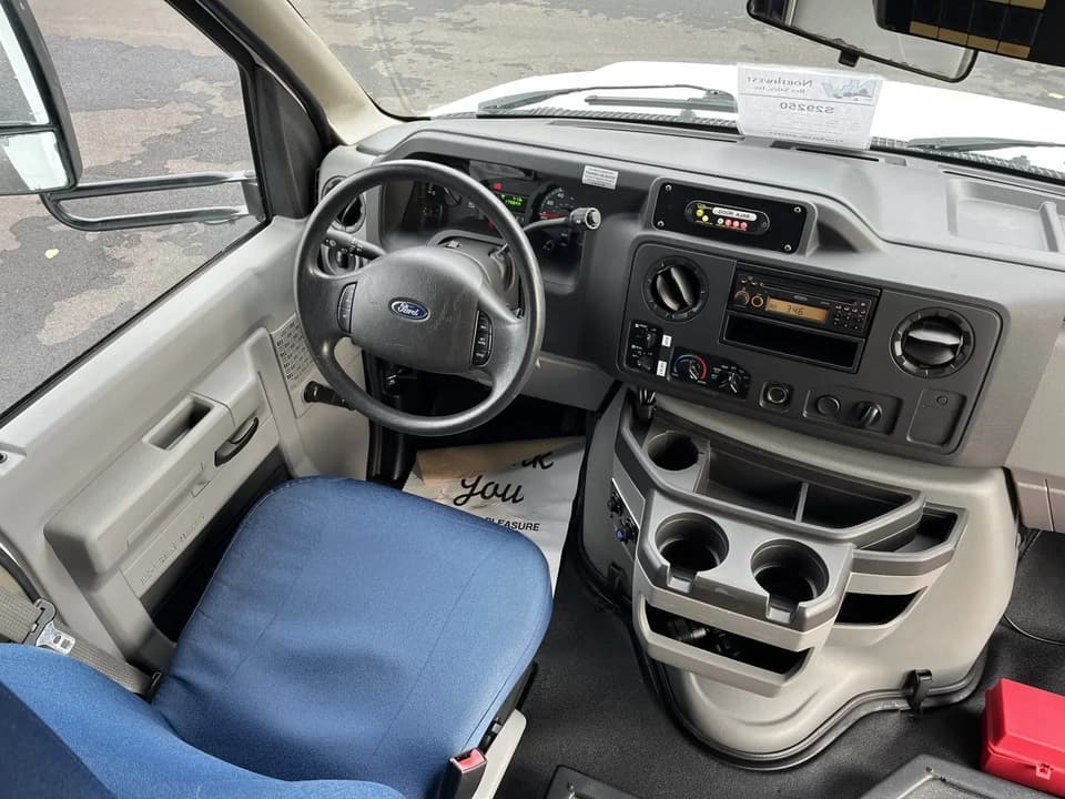 2012 Starcraft Allstar - Image 5