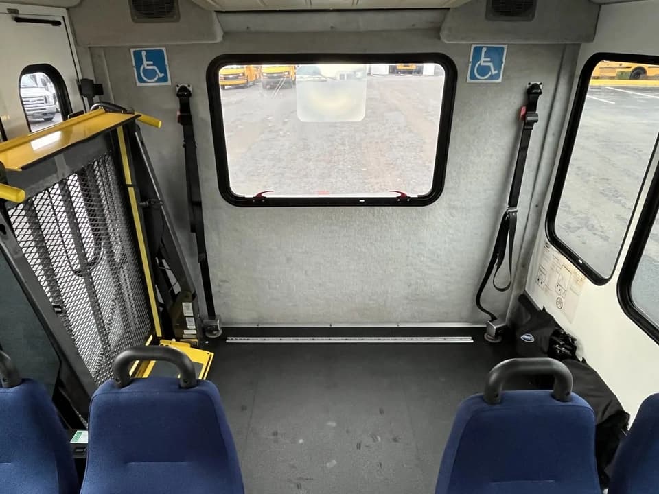 2012 Starcraft Allstar - Image 7