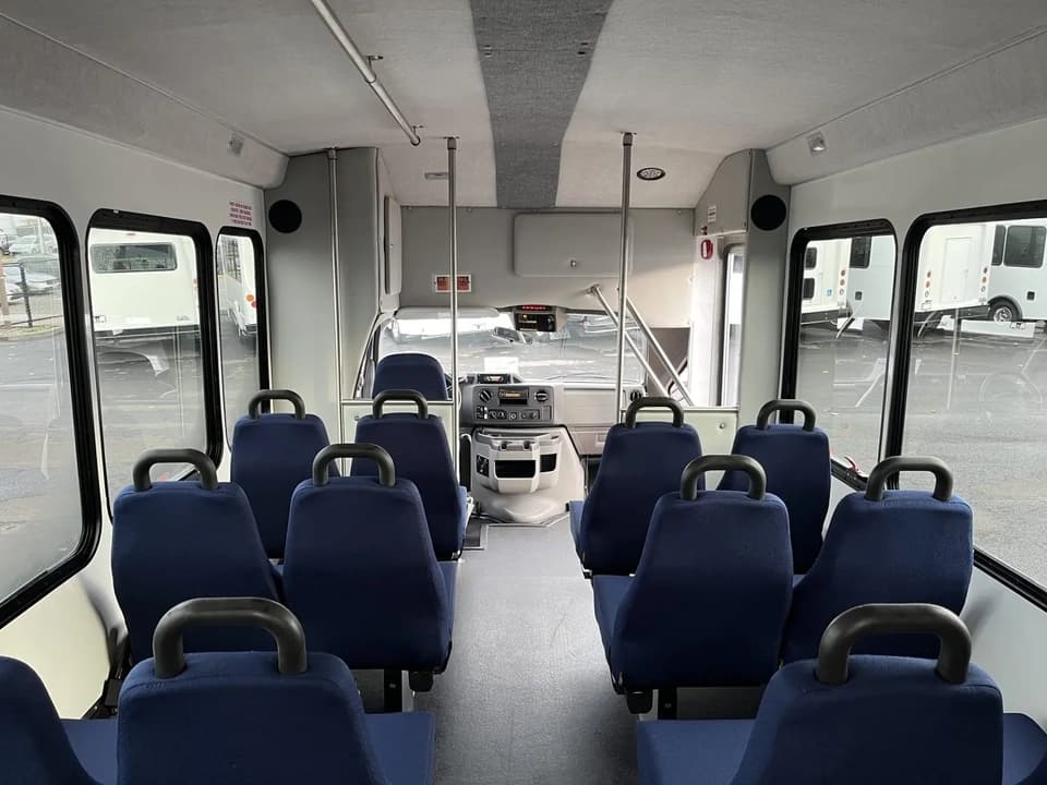 2012 Starcraft Allstar - Image 8