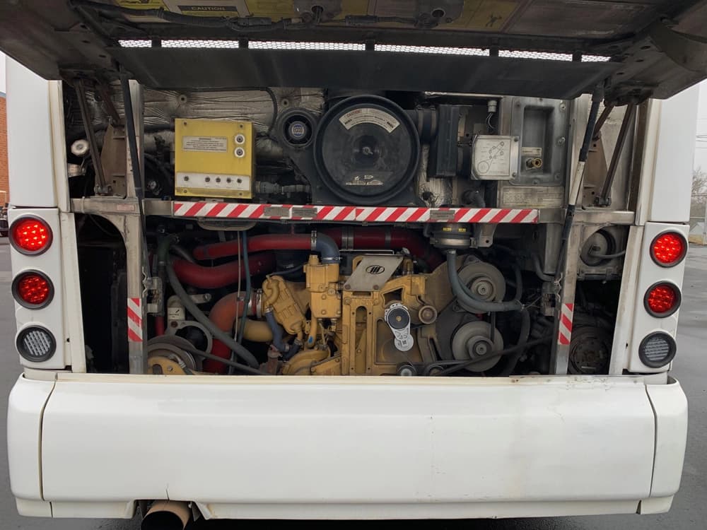 2007 MCI J4500 Coach - Image 16