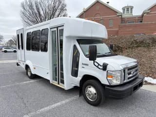 2014 Ford E450 bus