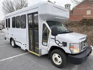 2018 Ford E350 bus