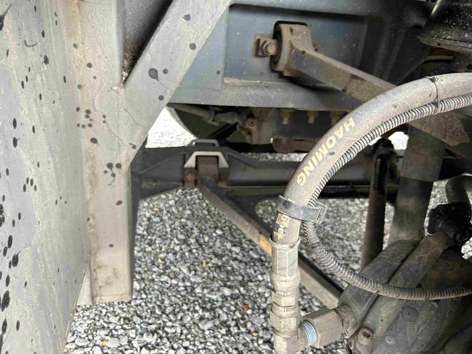 2015 MCI J4500 Coach - Image 11