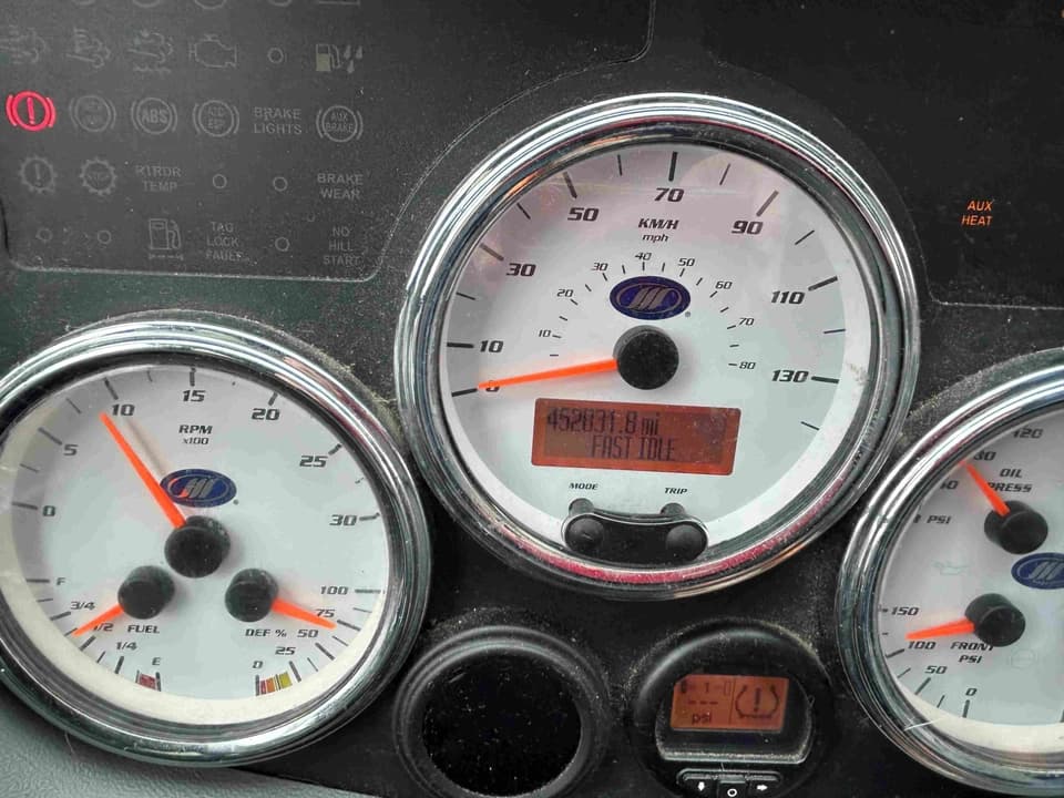 2015 MCI J4500 Coach - Image 20