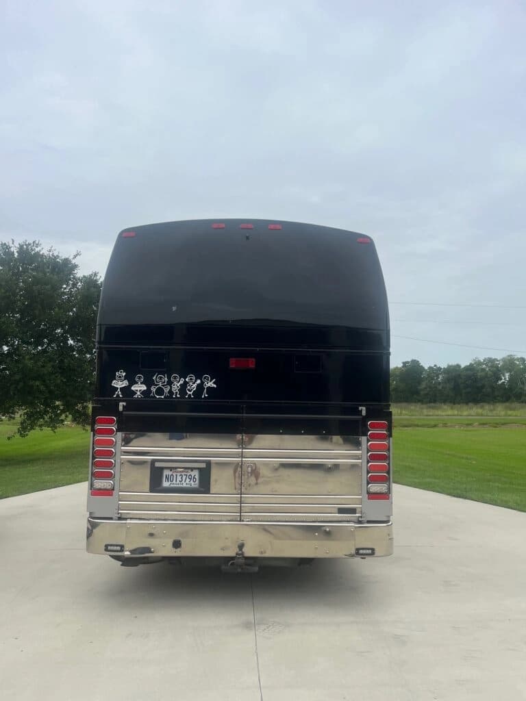 1994 Prevost Le Mirage 12 Bunk Entertainer - Image 3