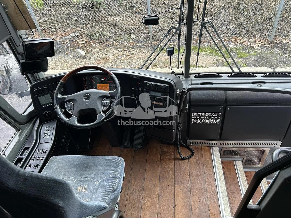 2016 Prevost X3-45 ADA - Image 14