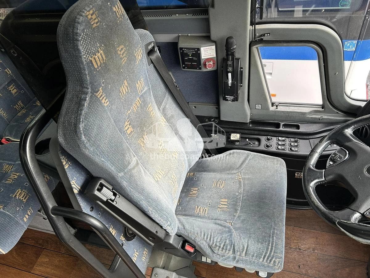 2016 Prevost X3-45 ADA - Image 9