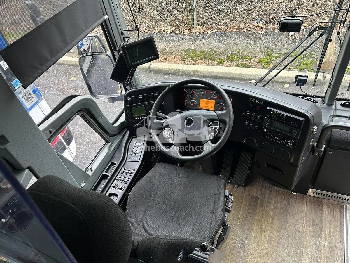 2018 Prevost X3-45 ADA - Image 14