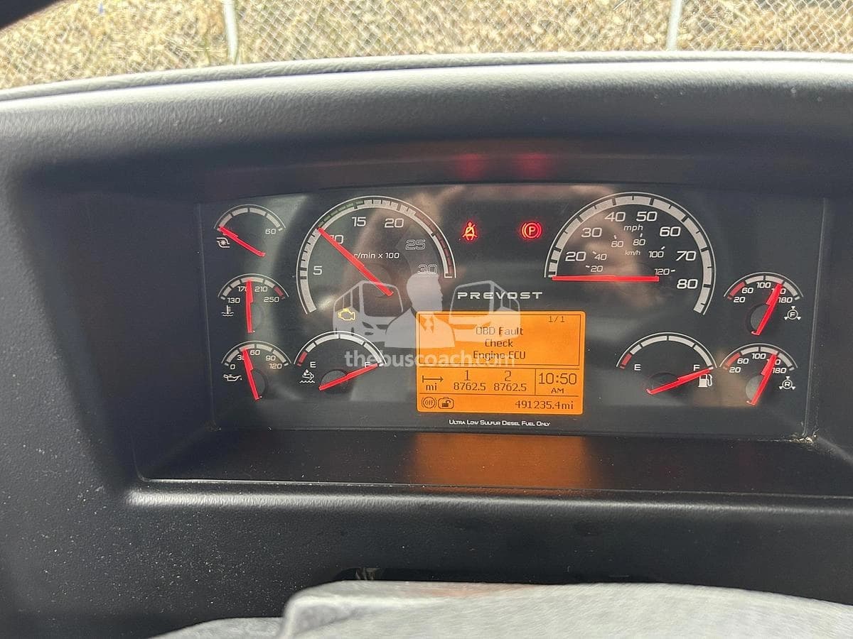 2018 Prevost X3-45 ADA - Image 16