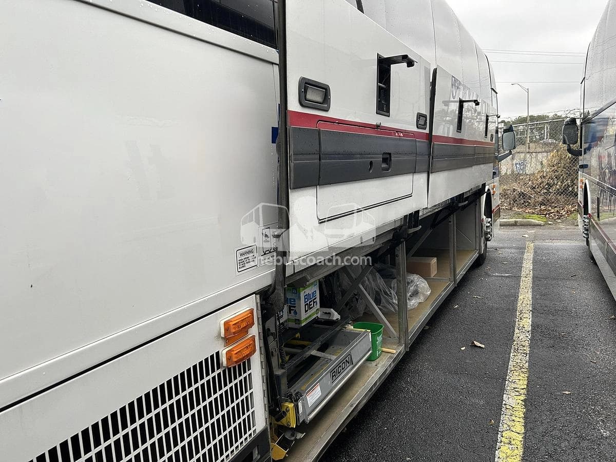 2018 Prevost X3-45 ADA - Image 27