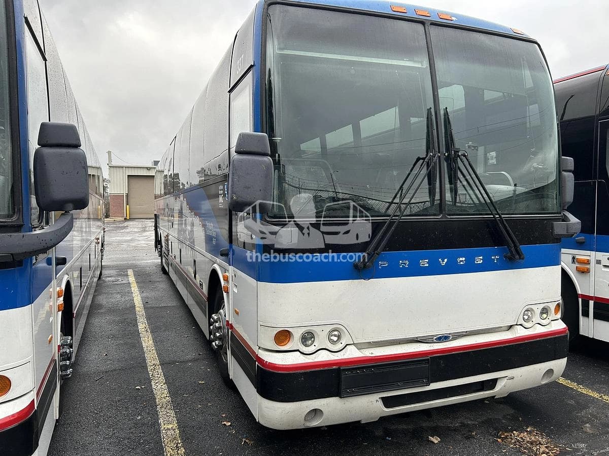 2018 Prevost X3-45 ADA - Image 5