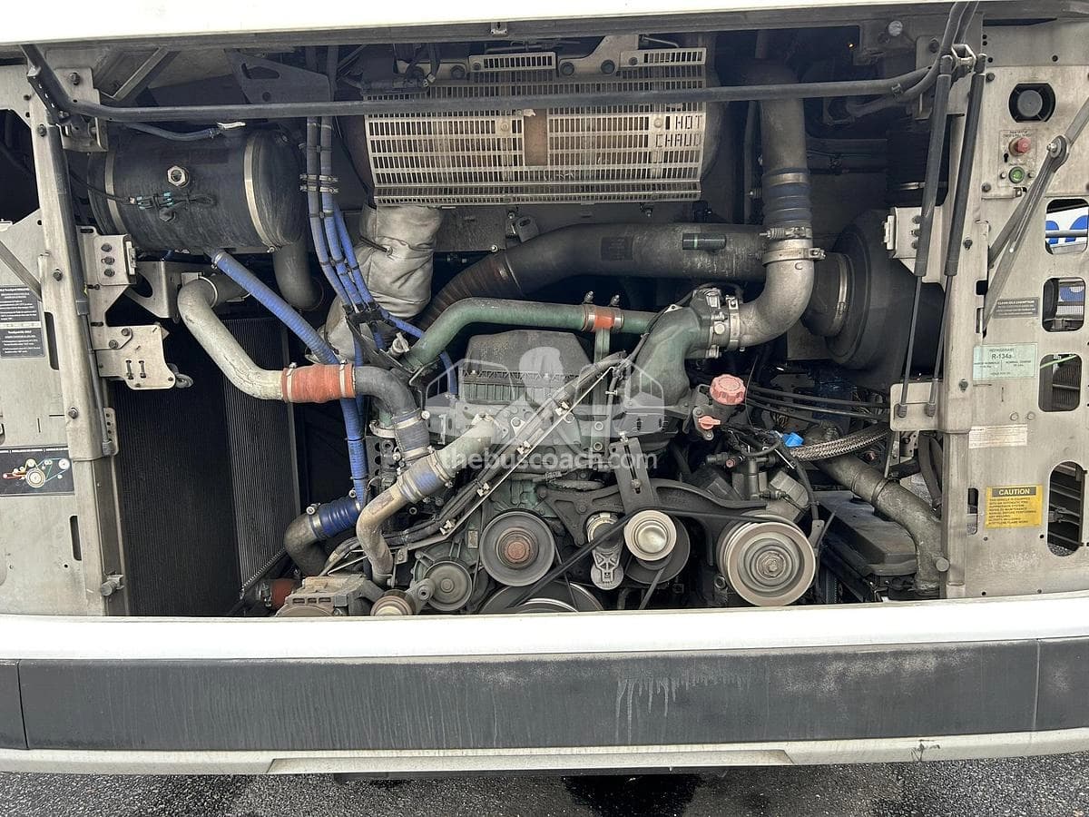 2018 Prevost X3-45 ADA - Image 10