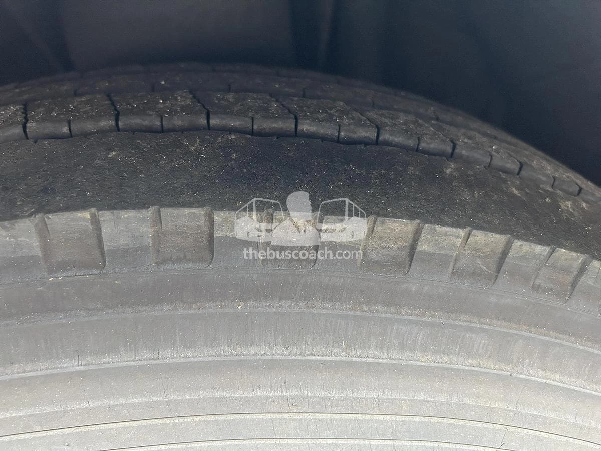 2018 Prevost X3-45 ADA - Image 2