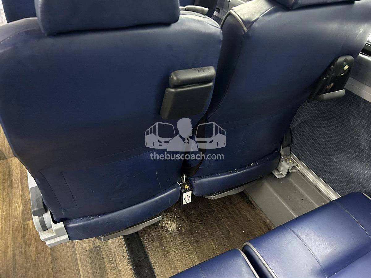 2018 Prevost X3-45 ADA - Image 15