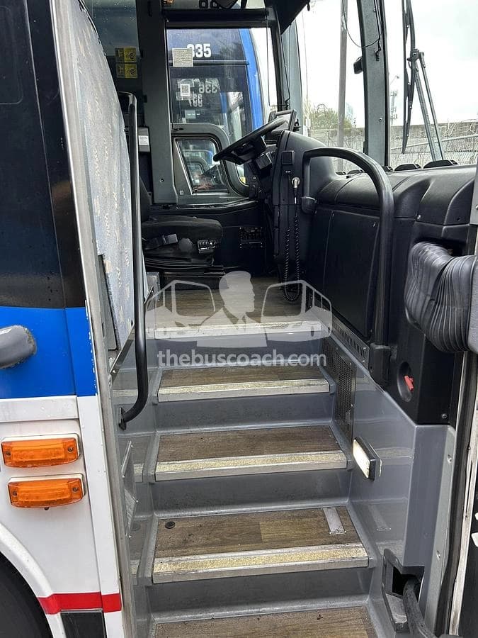 2018 Prevost X3-45 ADA - Image 24