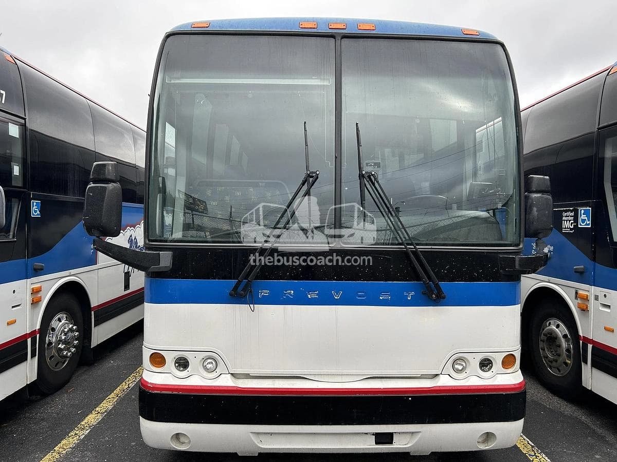 2018 Prevost X3-45 ADA - Image 4