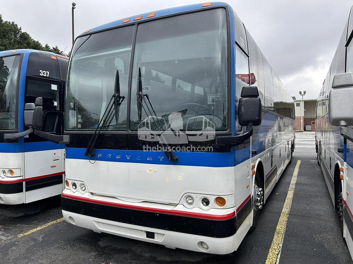 2018 Prevost X3-45 ADA - Image 8