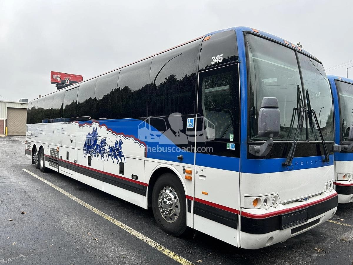 2017 Prevost X3-45 ADA bus