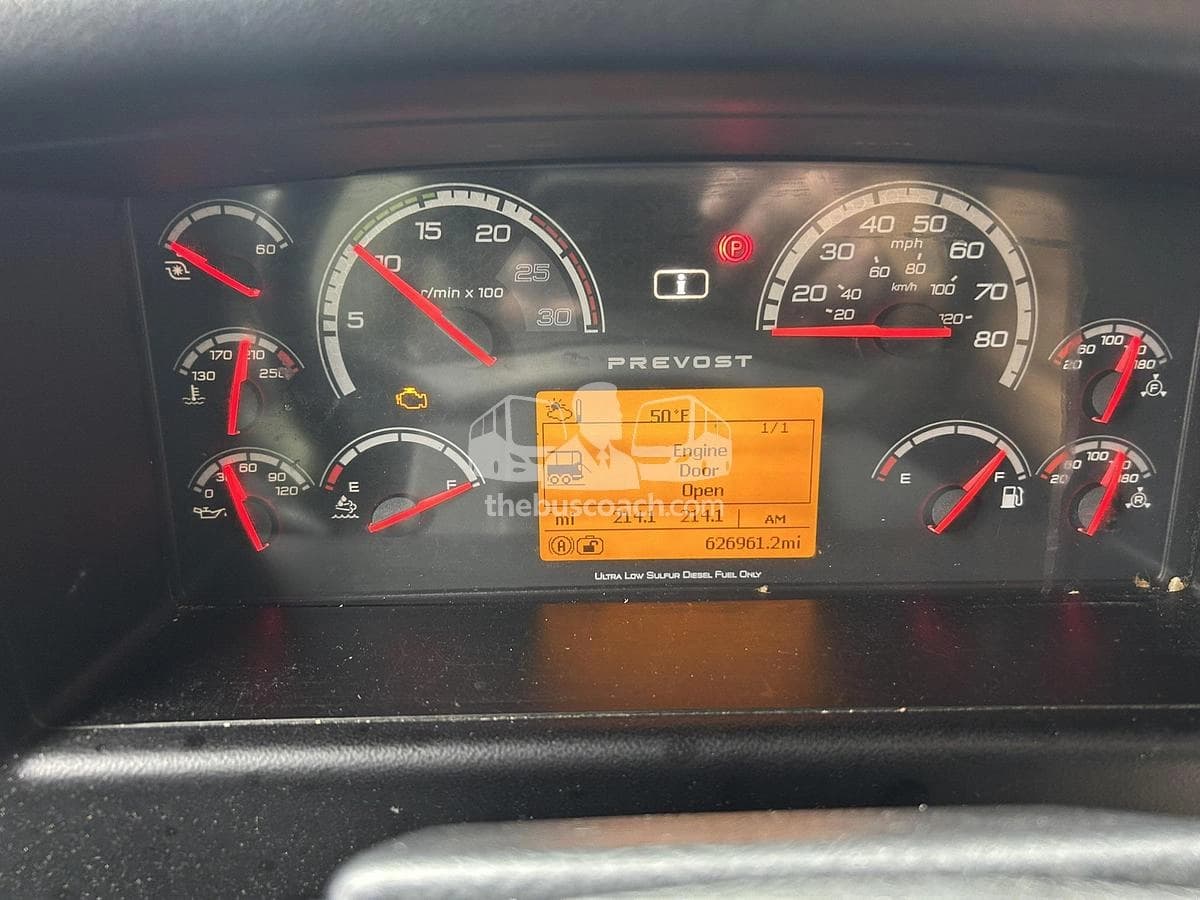 2018 Prevost X3-45 ADA - Image 21