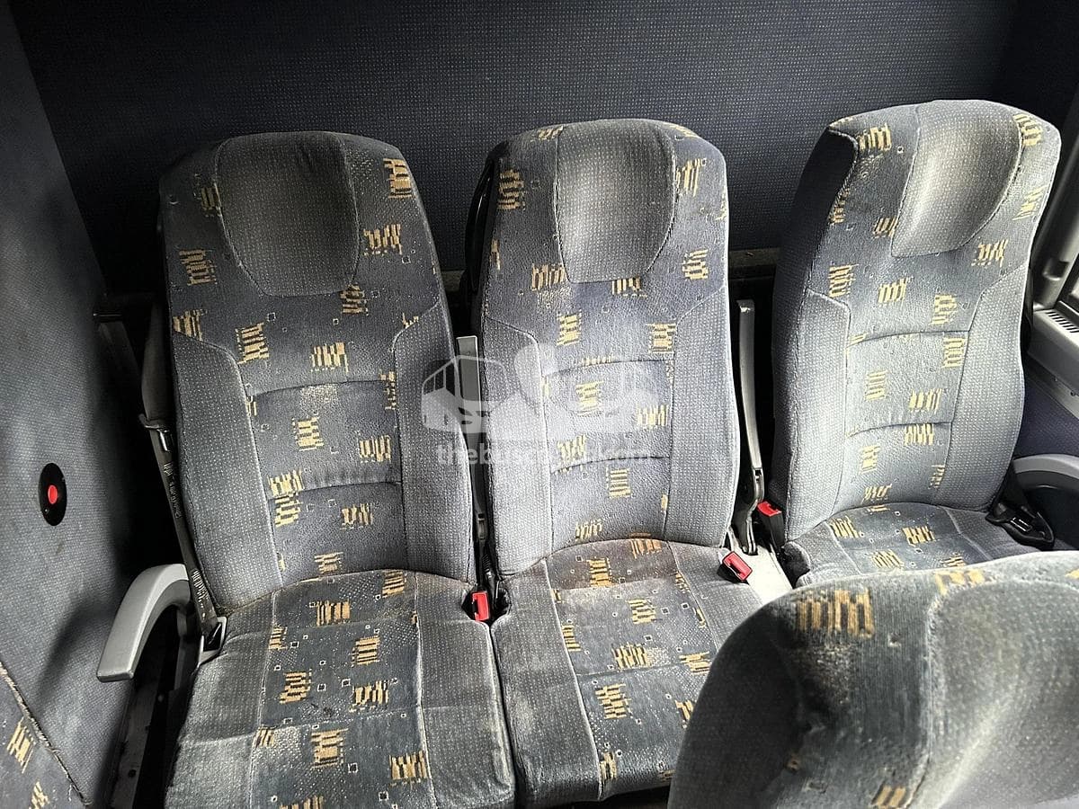 2018 Prevost X3-45 ADA - Image 10