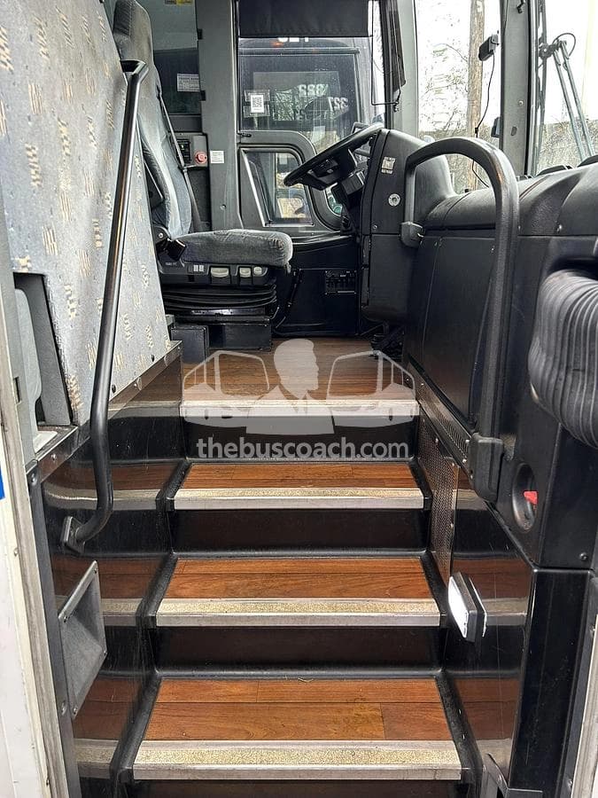 2013 Prevost X3-45 ADA - Image 24