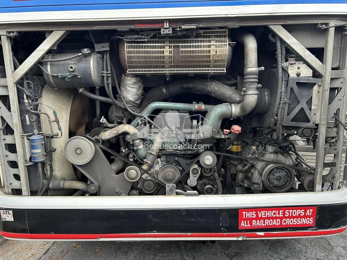 2013 Prevost X3-45 ADA - Image 17