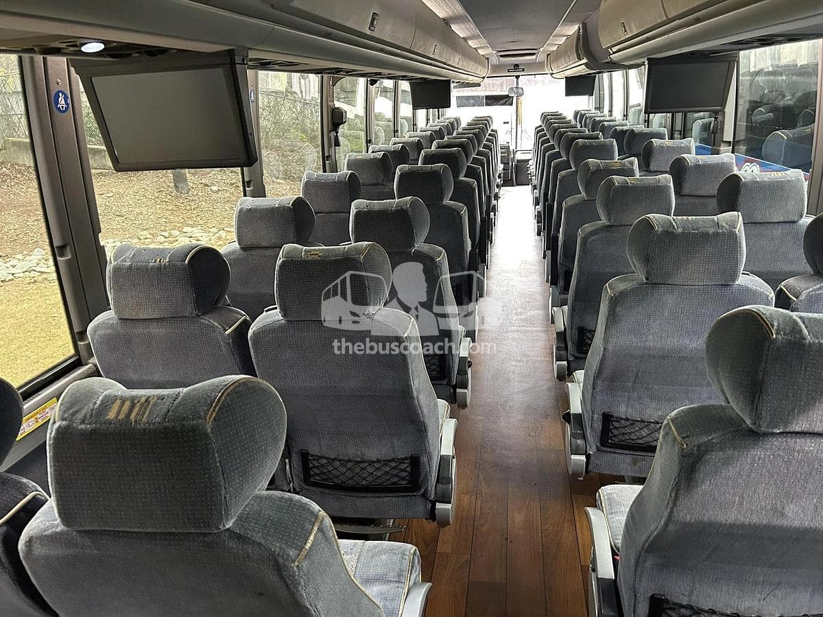 2013 Prevost X3-45 ADA - Image 25