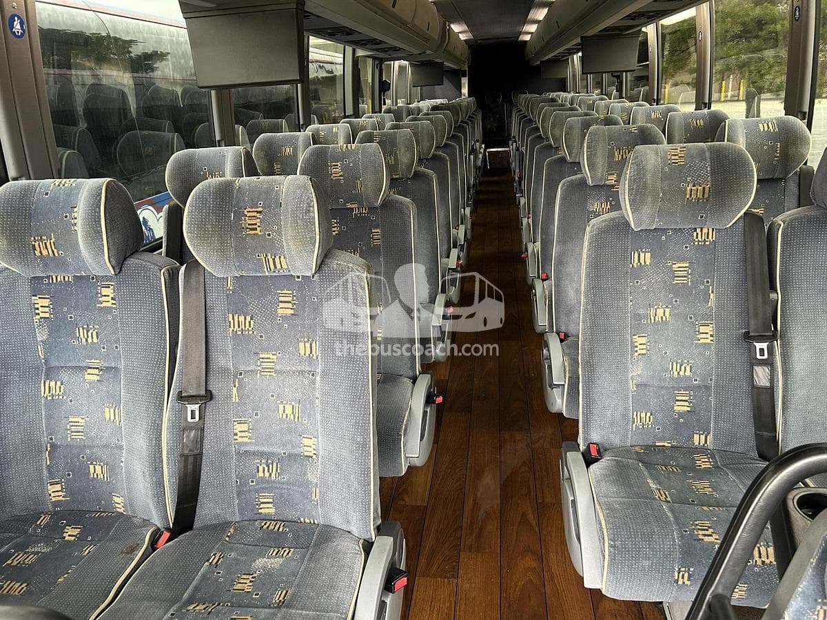 2013 Prevost X3-45 ADA - Image 9