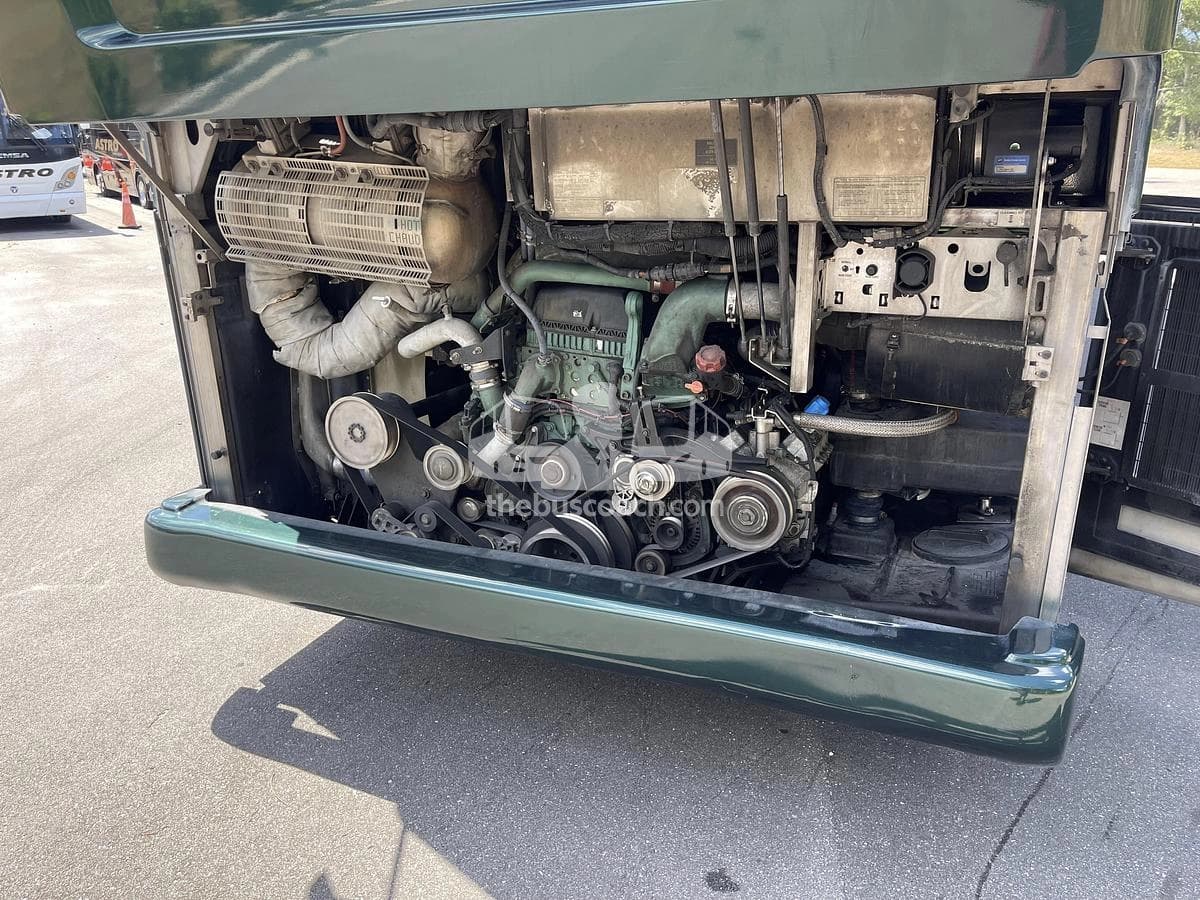 2017 Prevost H3-45 ADA - Image 14