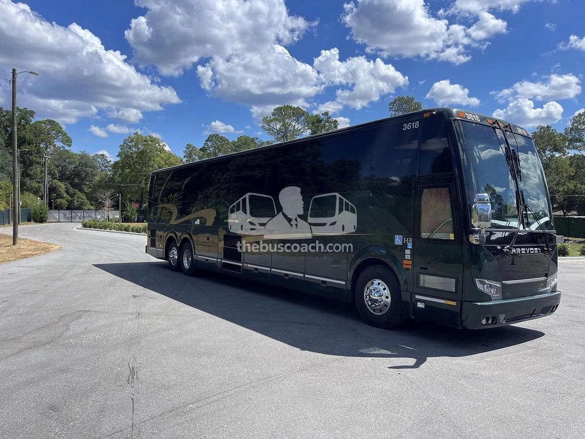 2017 Prevost H3-45 ADA - Image 16