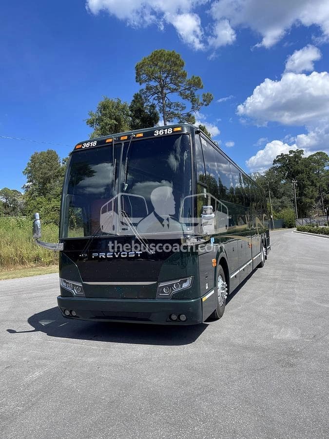 2017 Prevost H3-45 ADA - Image 19