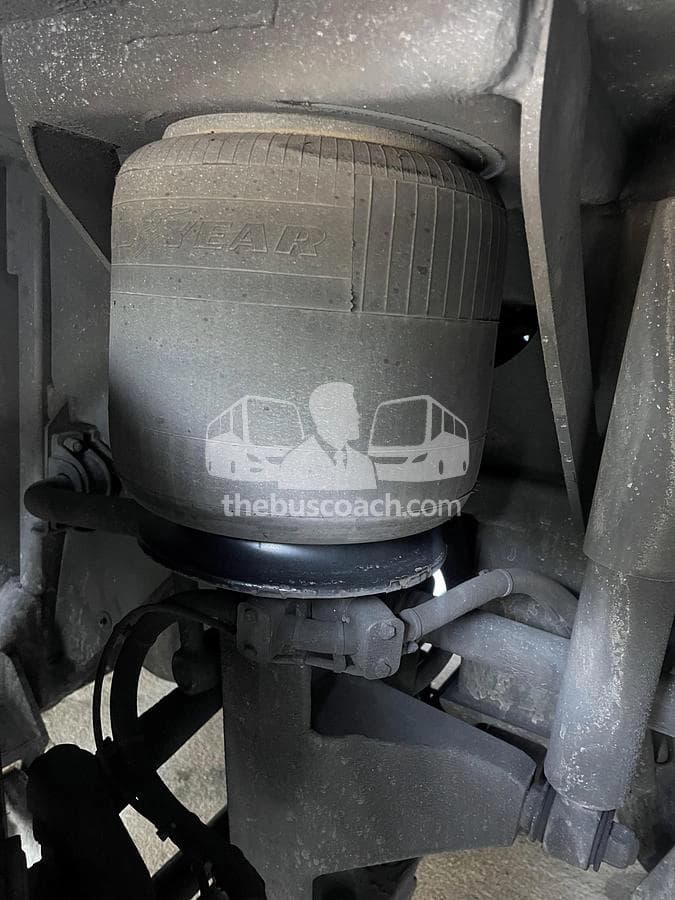 2017 Prevost H3-45 ADA - Image 5
