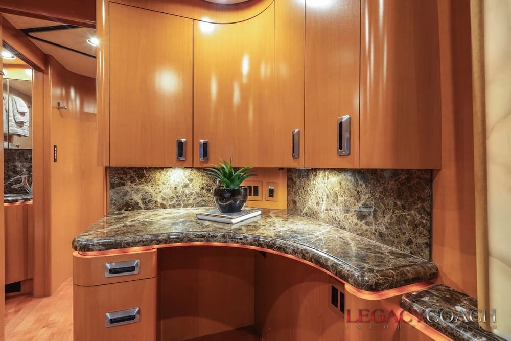 2006 Prevost Marathon H3-45 Coach - Image 25