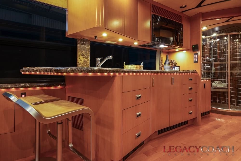 2006 Prevost Marathon H3-45 Coach - Image 10