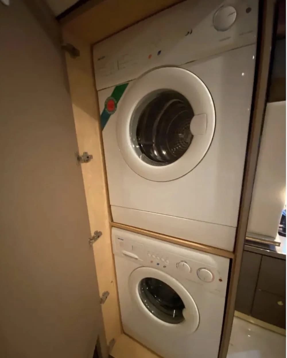 2007 Prevost Featherlite H3-45 Coach - Image 21