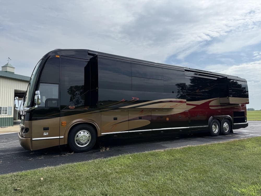 2006 Prevost Marathon H3-45 Motorhome - Image 5
