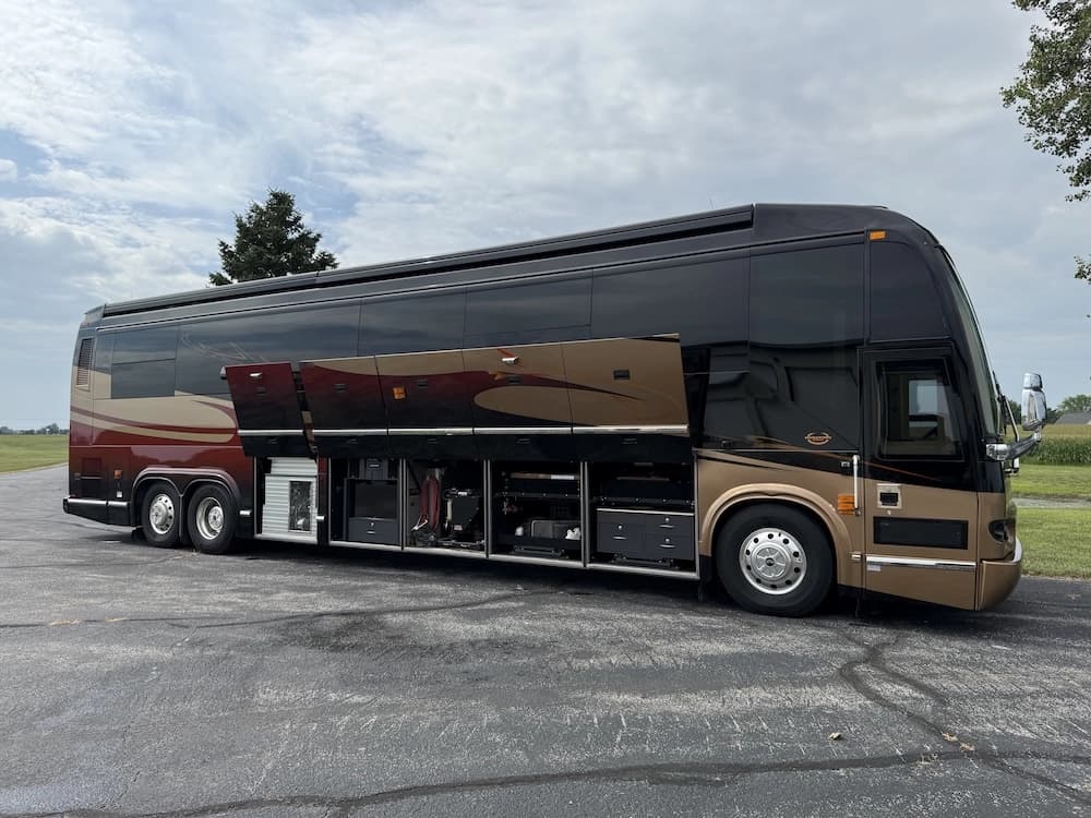 2006 Prevost Marathon H3-45 Motorhome - Image 7